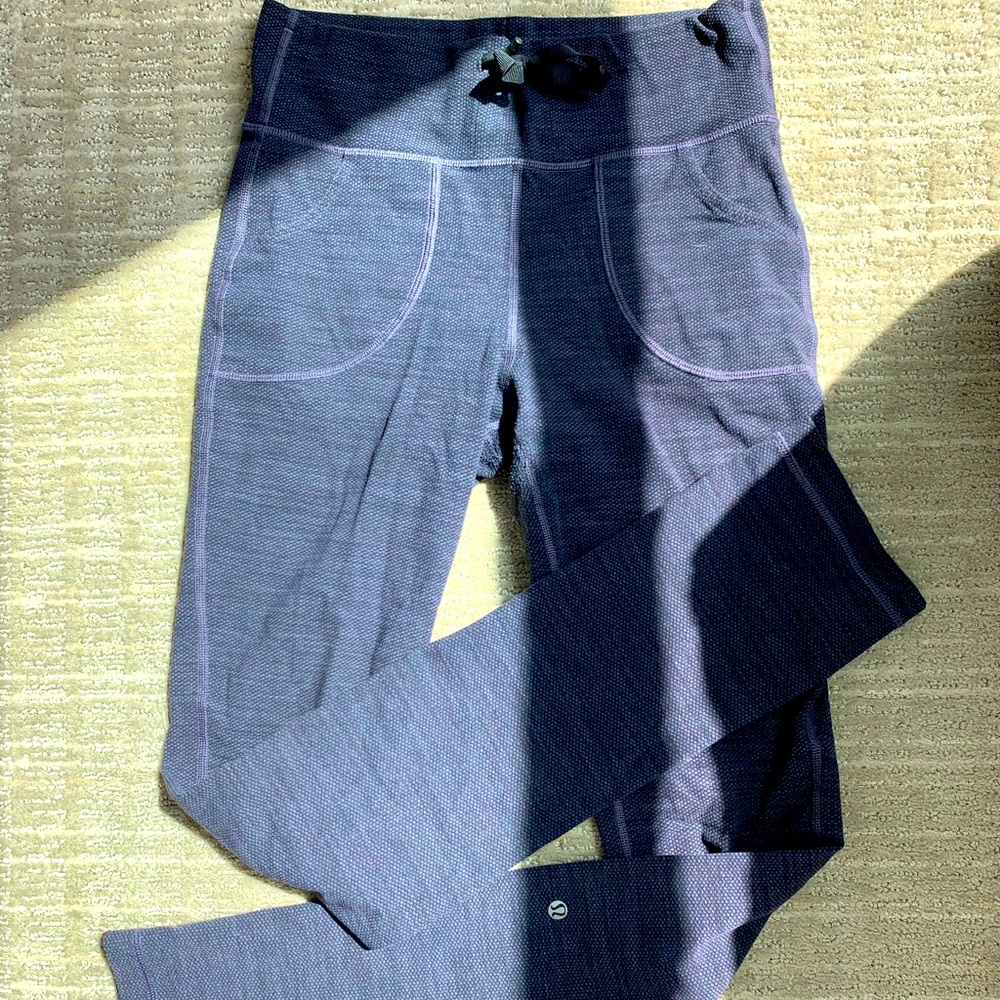 Lululemon yoga pants